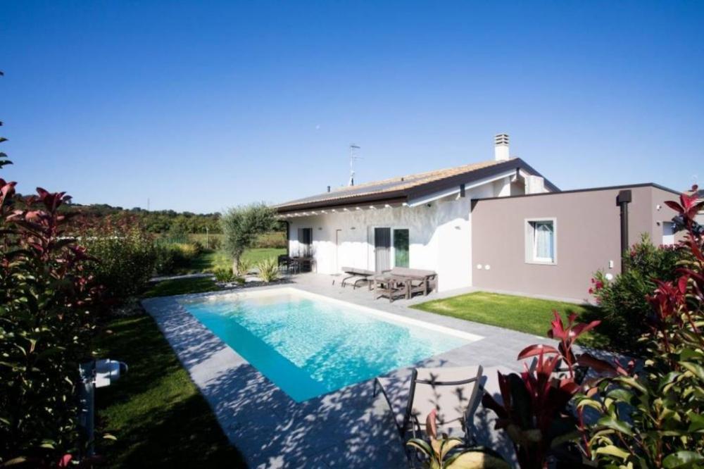 fd1c6c084ee8458313949e2c9ef3ed0f - Villa quadrilocale in vendita a Lonato del Garda