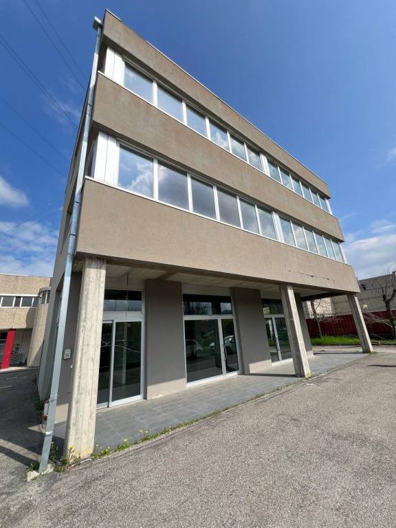 e4e4be99e00aadfbab67c420d84bc5b0 - Ufficio in affitto a Casalecchio di Reno