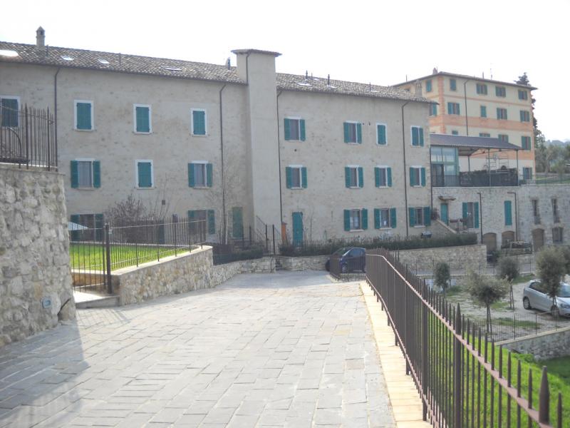 Appartamento trilocale in vendita a Ascoli Piceno - Appartamento trilocale in vendita a Ascoli Piceno