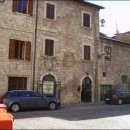 Stabile intero plurilocale in vendita a Ascoli Piceno