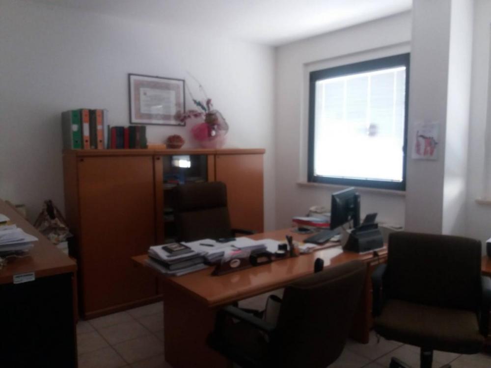 Ufficio in vendita a Ascoli Piceno - Ufficio in vendita a Ascoli Piceno
