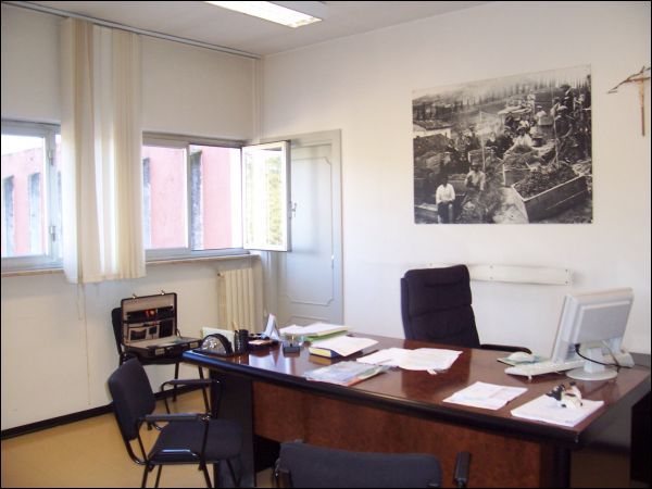 ufficio in vendita a Ascoli Piceno