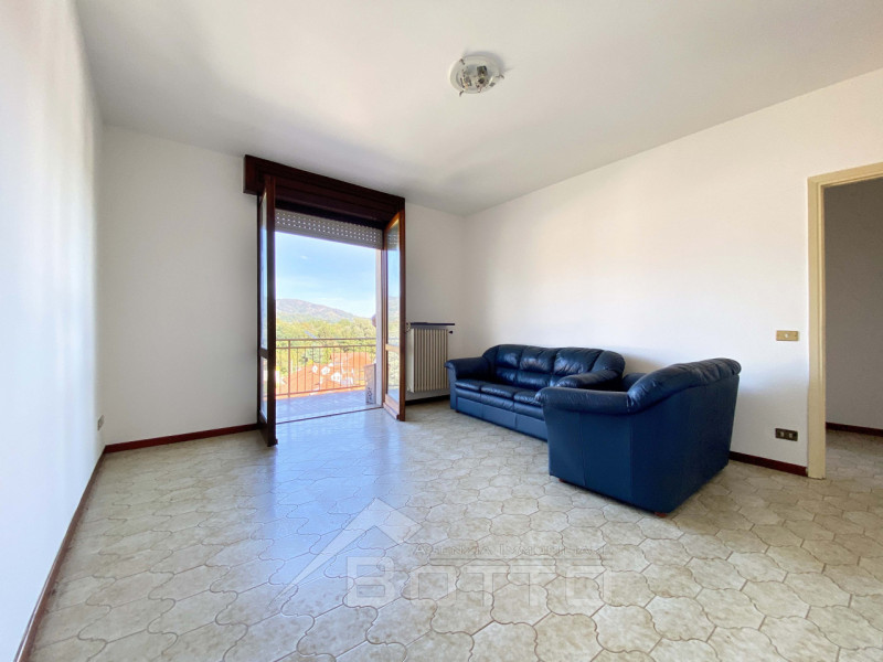 appartamento in vendita a Serravalle Sesia