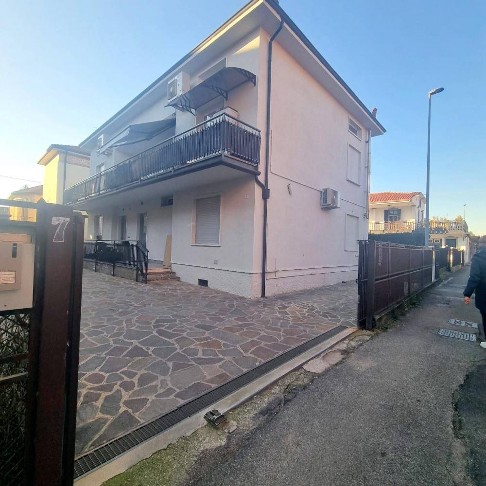 Appartamento monolocale in vendita a Capriate San Gervasio - Appartamento monolocale in vendita a Capriate San Gervasio