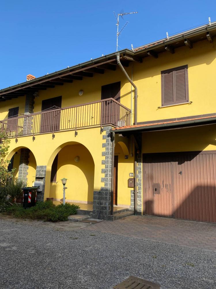 Villa plurilocale in vendita a Novara - Villa plurilocale in vendita a Novara