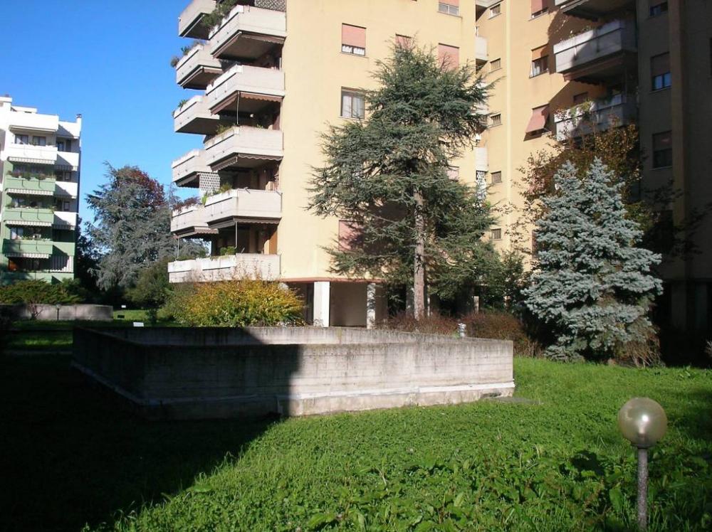 ea47c2c0c4972cdf98b3553c1cf65873 - Appartamento trilocale in vendita a Cesano Maderno