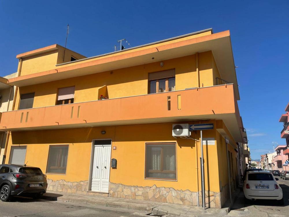 Appartamento quadrilocale in vendita a Quartu Sant'Elena - Appartamento quadrilocale in vendita a Quartu Sant'Elena