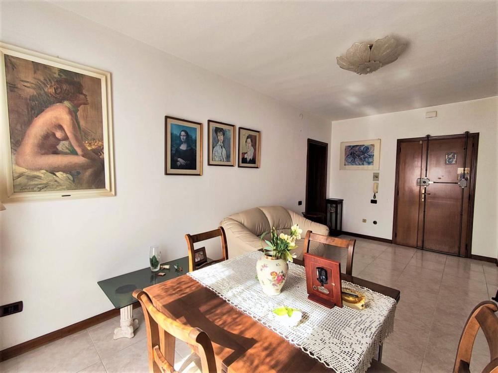 Appartamento trilocale in vendita a Quartu Sant'Elena - Appartamento trilocale in vendita a Quartu Sant'Elena