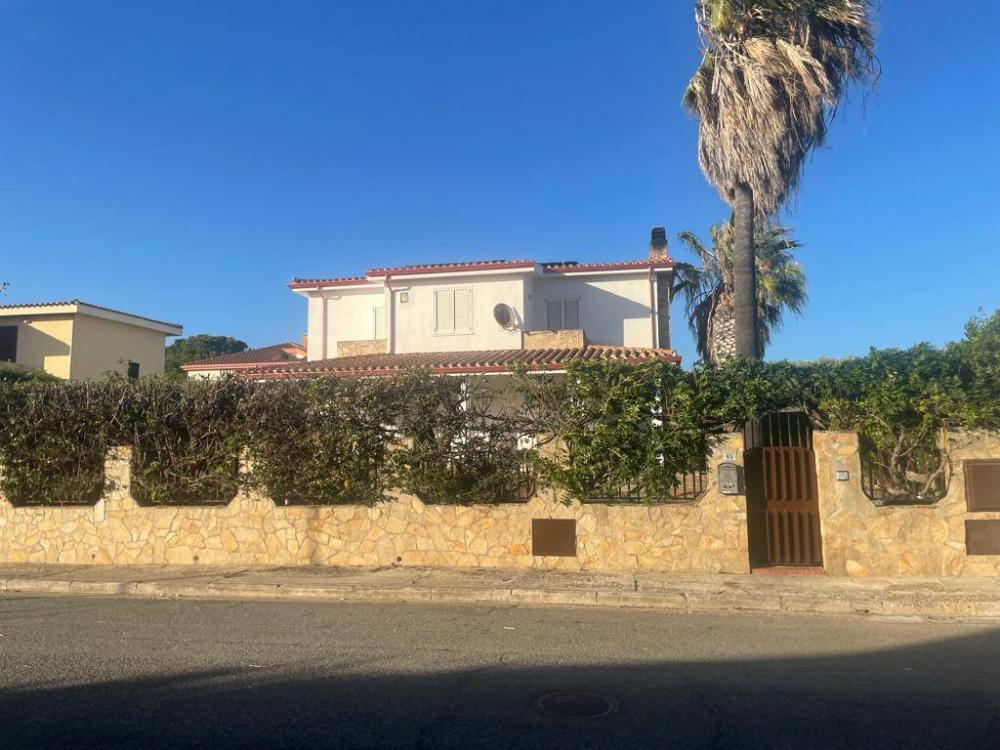 Villa plurilocale in vendita a Quartu Sant'Elena - Villa plurilocale in vendita a Quartu Sant'Elena