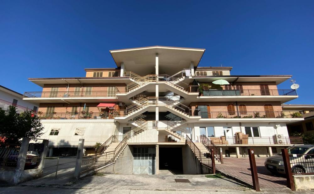 Appartamento plurilocale in vendita a Monterubbiano - Appartamento plurilocale in vendita a Monterubbiano
