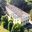 Villa plurilocale in vendita a lucca