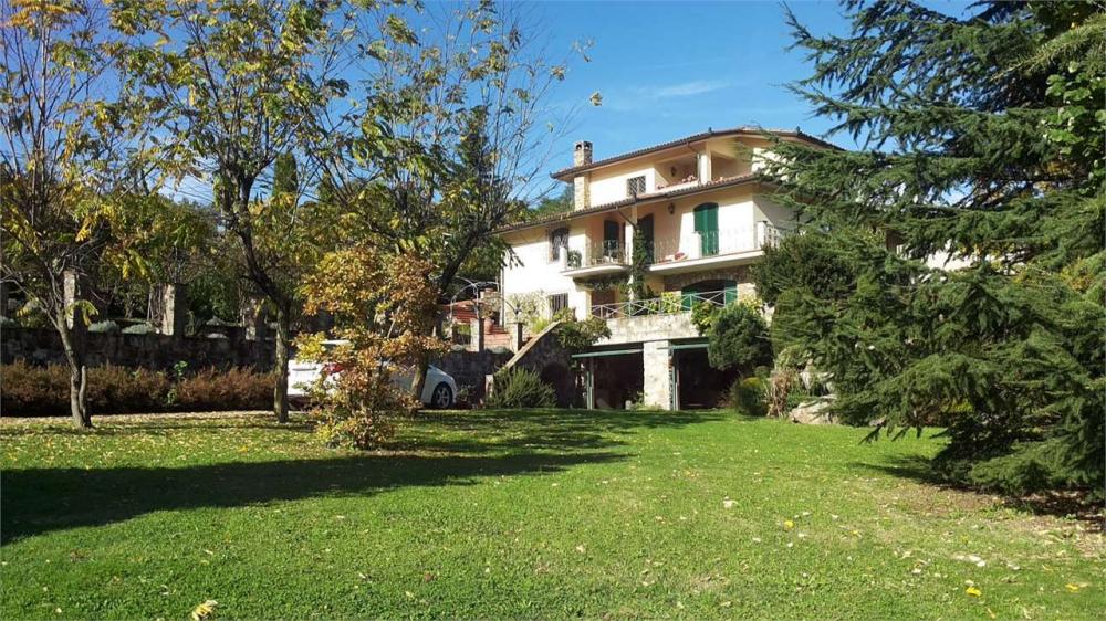 villa in vendita a Piazza al Serchio