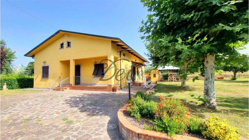 villa in vendita a Porcari