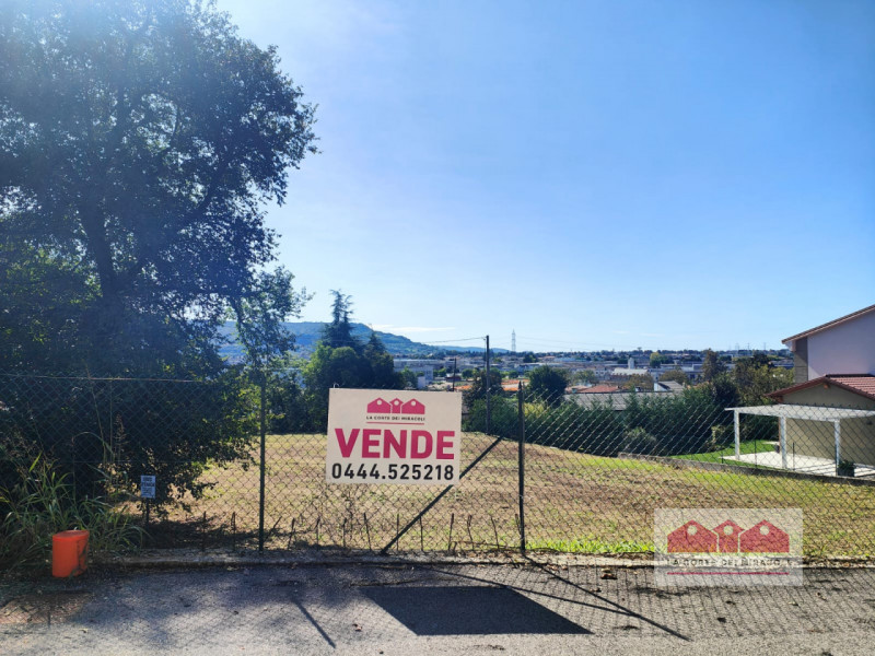 Terreno residenziale in vendita a creazzo - Terreno residenziale in vendita a creazzo