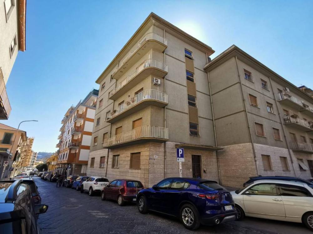 dd9f30b9e88069bb73f9af3fea5ed58d - Appartamento plurilocale in vendita a Benevento