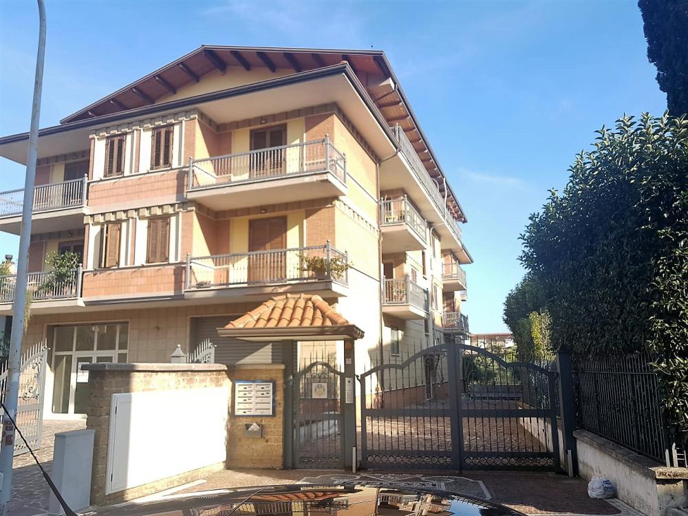 Appartamento plurilocale in vendita a San Giorgio del Sannio - Appartamento plurilocale in vendita a San Giorgio del Sannio