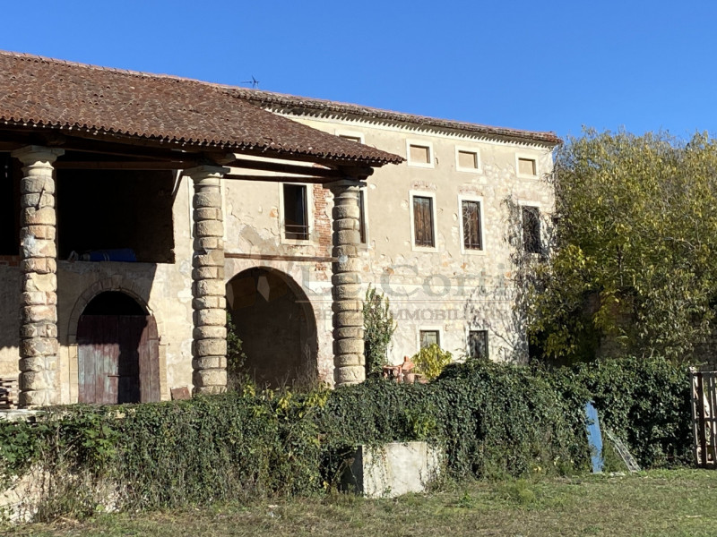 Villa quadrilocale in vendita a lonigo - Villa quadrilocale in vendita a lonigo