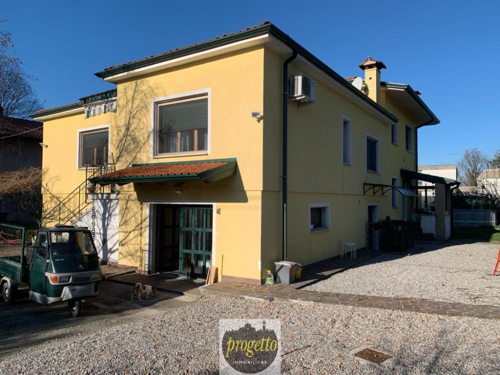Bifamiliare pluricamere in vendita a Gradisca d'Isonzo - Bifamiliare pluricamere in vendita a Gradisca d'Isonzo