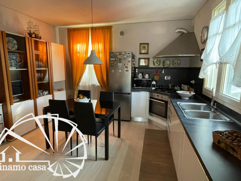 Appartamento quadrilocale in vendita a carmignano - Appartamento quadrilocale in vendita a carmignano