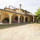 Villa plurilocale in vendita a carmignano