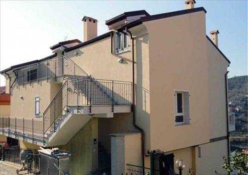 Appartamento trilocale in vendita a Tovo San Giacomo - Appartamento trilocale in vendita a Tovo San Giacomo