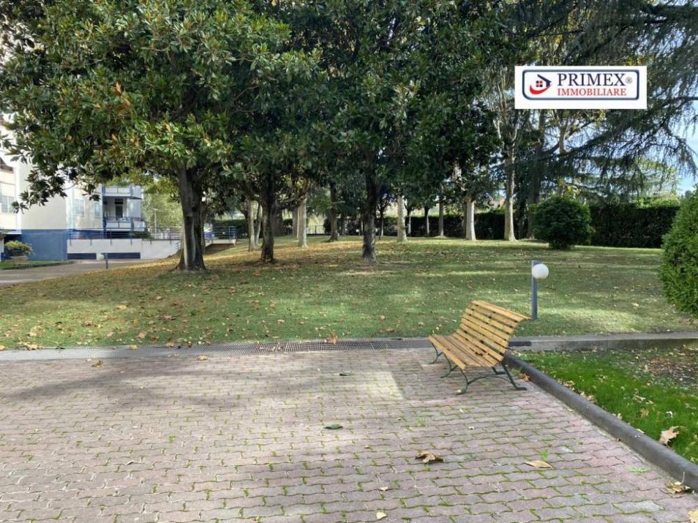 64c53127b522659c08455693df5b5a92 - Appartamento plurilocale in vendita a Roma