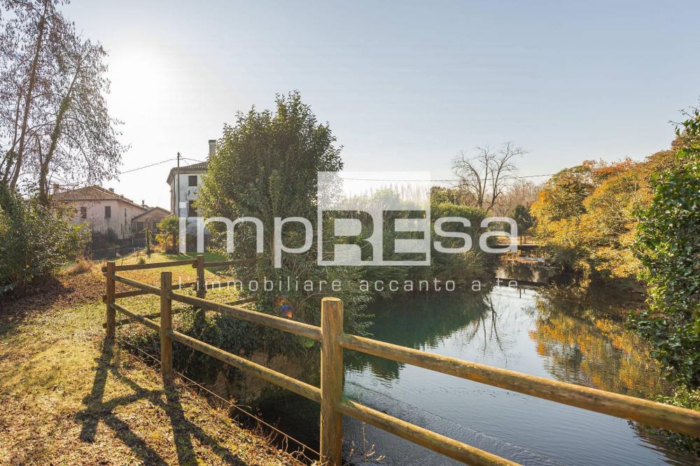 Rustico / casale plurilocale in vendita a Carbonera - Rustico / casale plurilocale in vendita a Carbonera