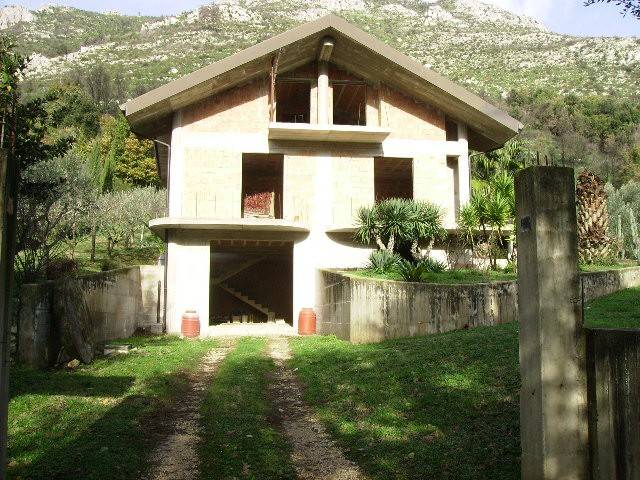 Casa plurilocale in vendita a Pietravairano - Casa plurilocale in vendita a Pietravairano