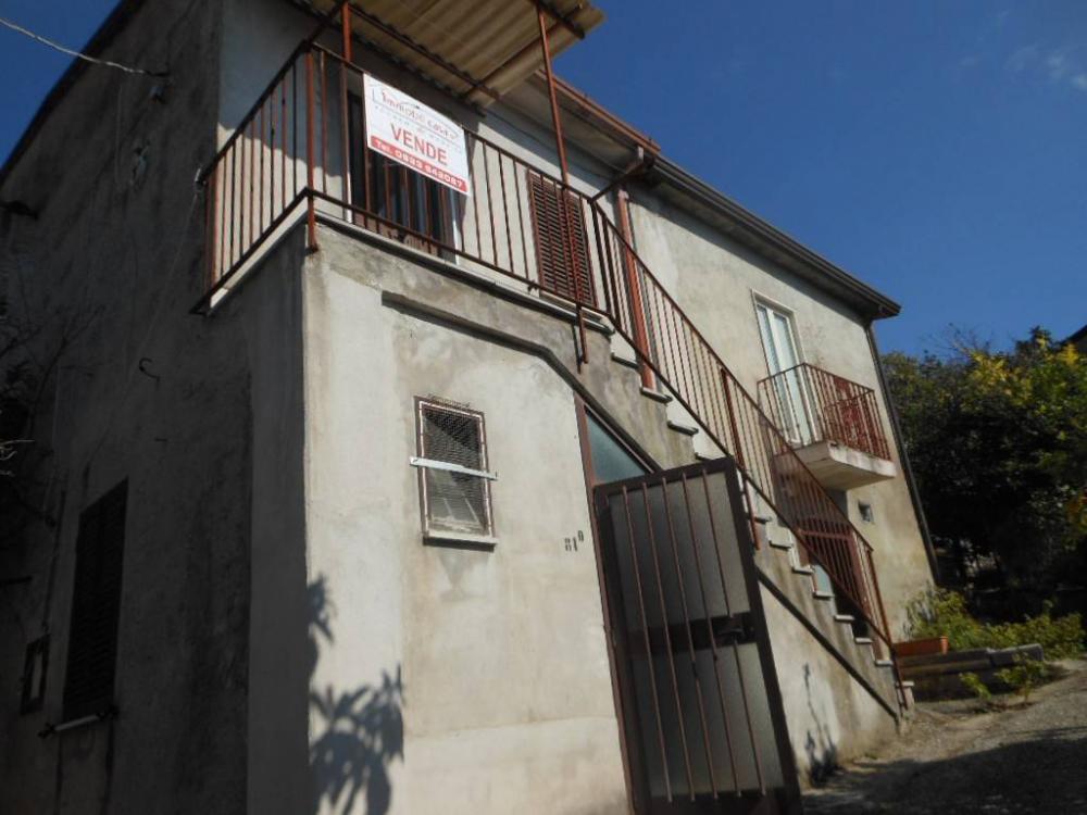 Casa plurilocale in vendita a Vairano Patenora - Casa plurilocale in vendita a Vairano Patenora