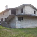 Casa quadrilocale in vendita a Tora e Piccilli