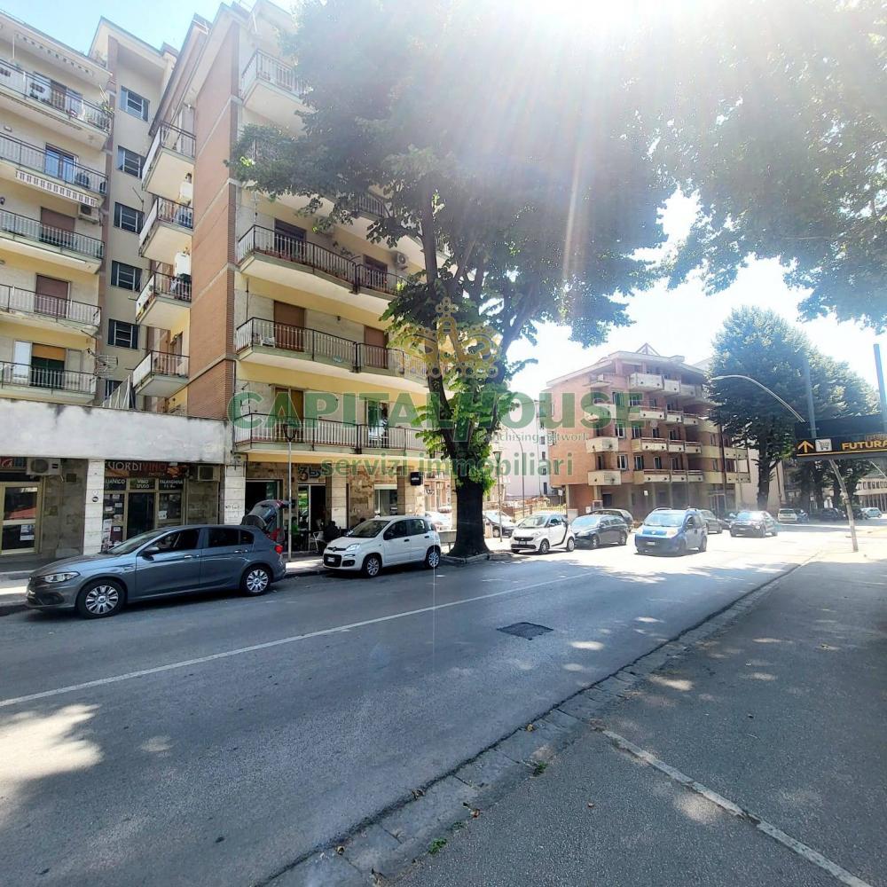 Appartamento quadrilocale in vendita a Avellino - Appartamento quadrilocale in vendita a Avellino