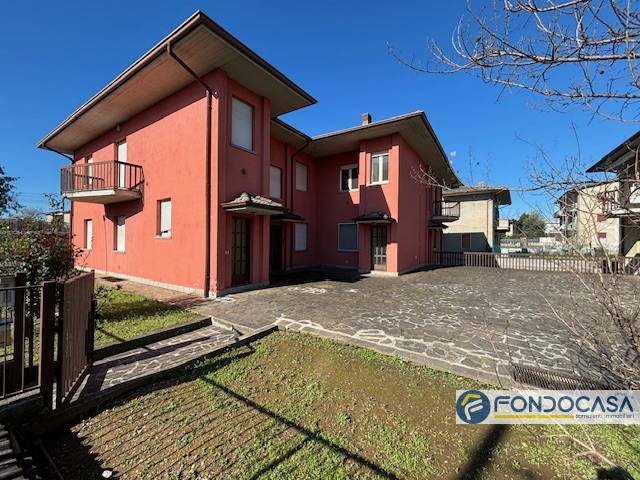 Appartamento trilocale in vendita a Palazzolo sull'Oglio - Appartamento trilocale in vendita a Palazzolo sull'Oglio