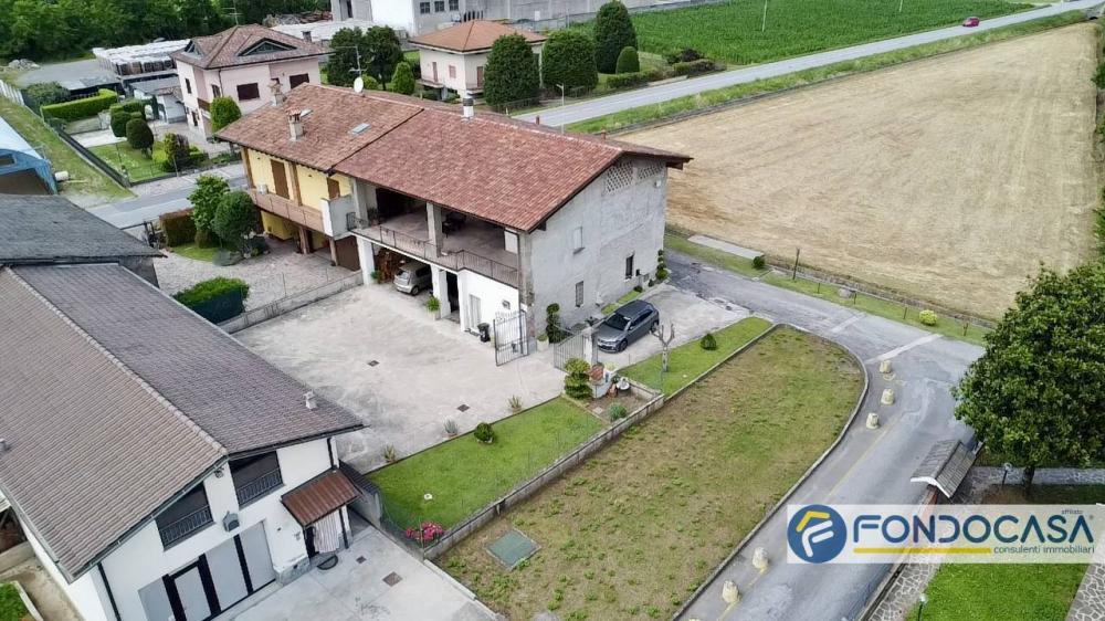 Rustico / casale plurilocale in vendita a Pontoglio - Rustico / casale plurilocale in vendita a Pontoglio