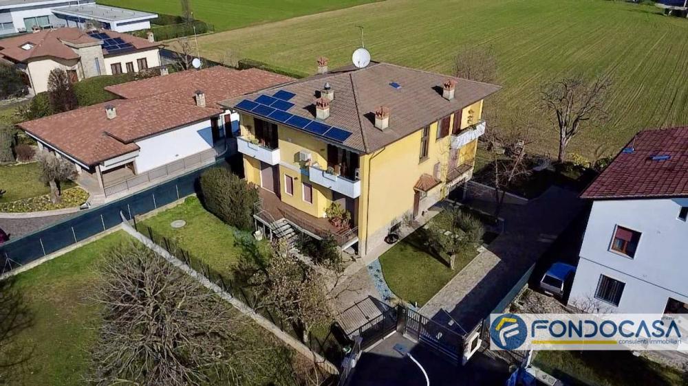 Villa quadrilocale in vendita a Palazzolo sull'Oglio - Villa quadrilocale in vendita a Palazzolo sull'Oglio