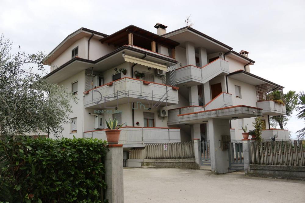 Appartamento plurilocale in vendita a Torano Nuovo - Appartamento plurilocale in vendita a Torano Nuovo