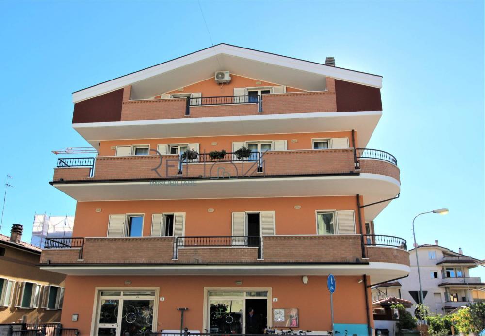 Appartamento trilocale in vendita a Tortoreto - Appartamento trilocale in vendita a Tortoreto