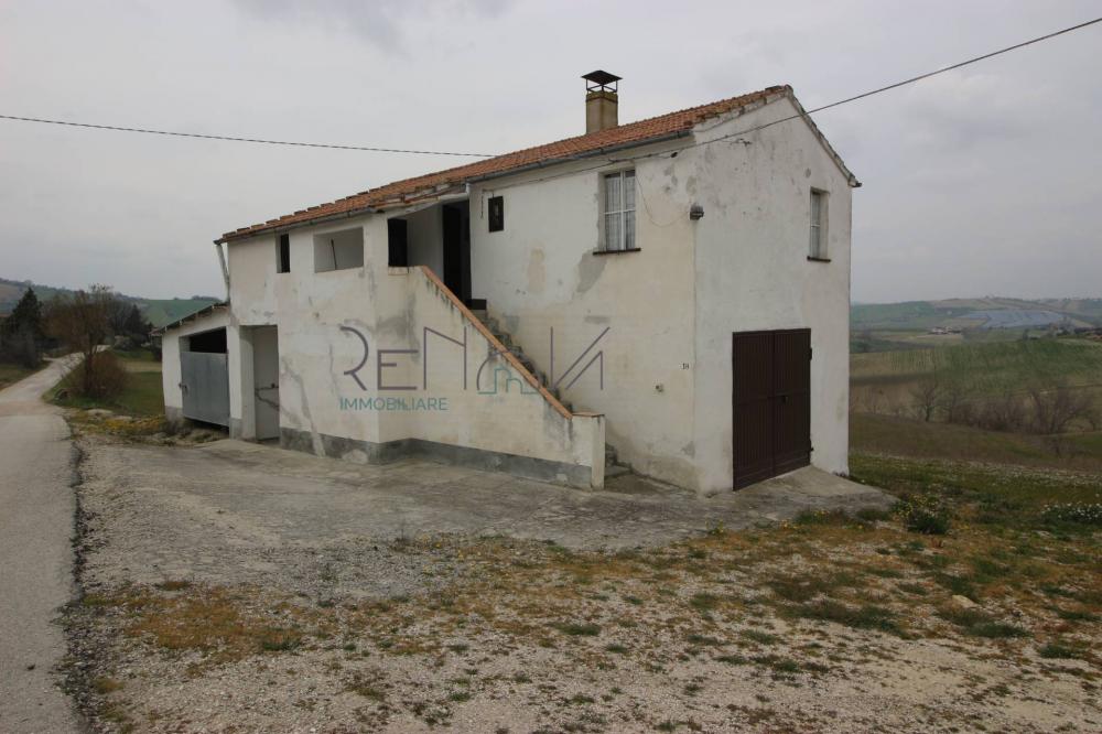 casa in vendita a Bellante