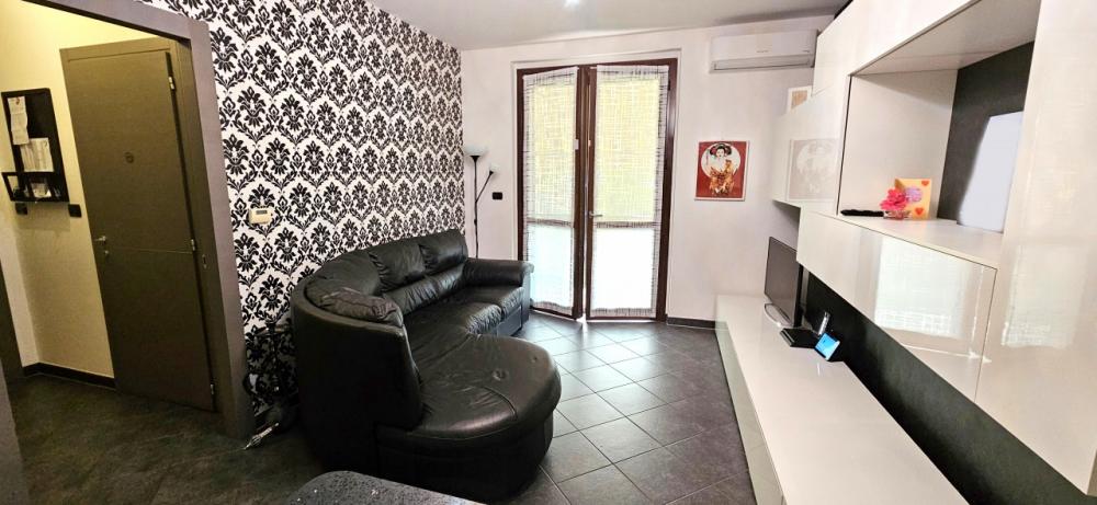 SOGGIORNO - Appartamento quadrilocale in vendita a Castelrosso
