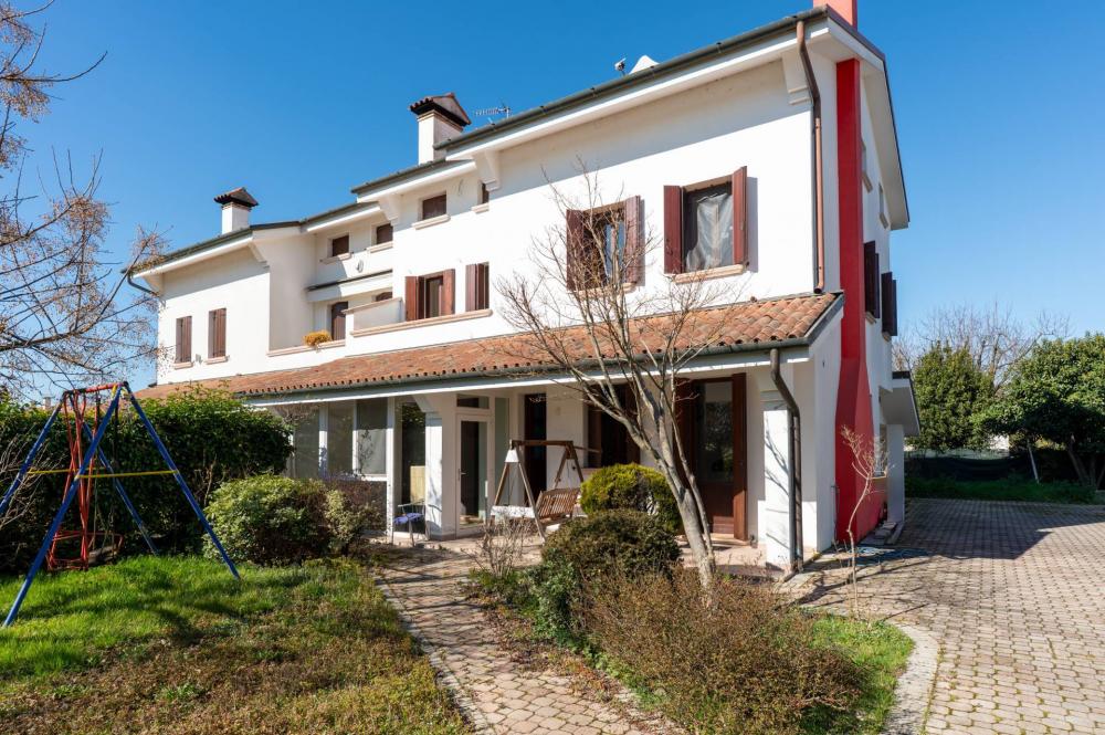 Villa plurilocale in vendita a Roncade - Villa plurilocale in vendita a Roncade