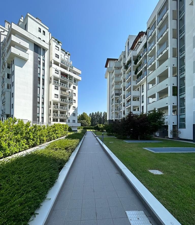 Appartamento quadrilocale in vendita a segrate - Appartamento quadrilocale in vendita a segrate