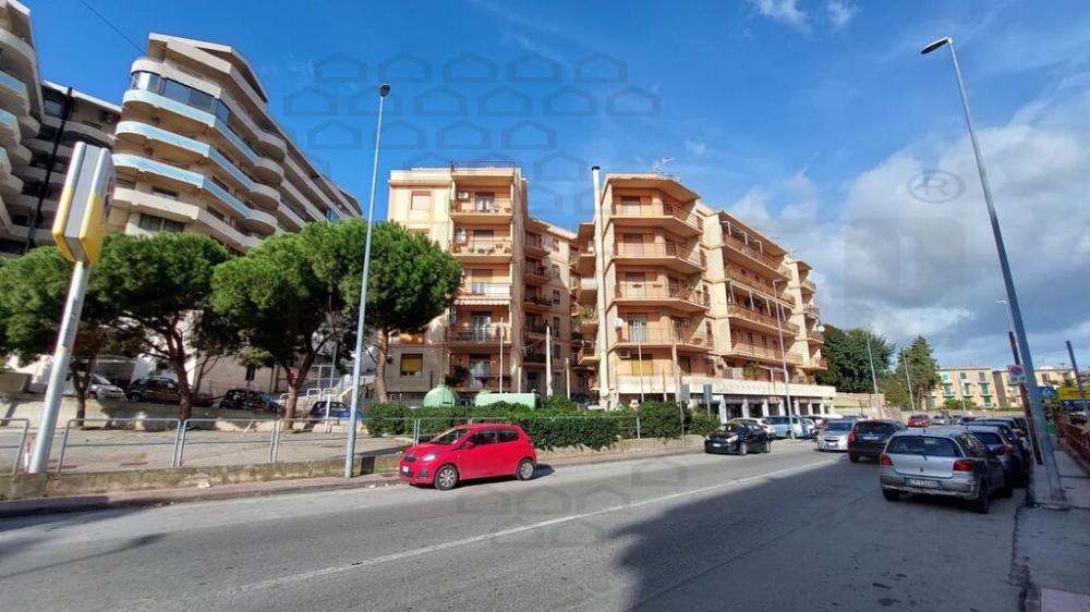 Vendita Appartamento Quadrilocale in Strada Statale 114 Orientale Sicula, 114, Messina, ME, Italia - Appartamento quadrilocale in vendita a messina