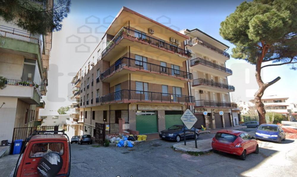 Vendita Appartamento 6 locali in Via Nazionale - Appartamento plurilocale in vendita a reggio-di-calabria