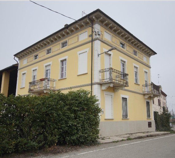 villa indipendente in vendita a Casale Monferrato