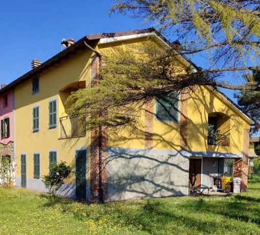 villa indipendente in vendita a Rocca Grimalda