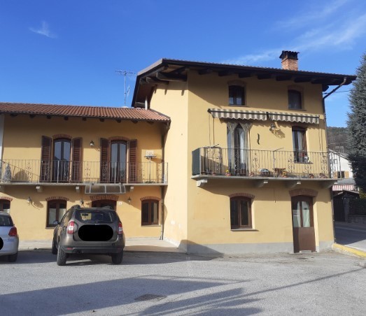 villa indipendente in vendita a Roccabruna