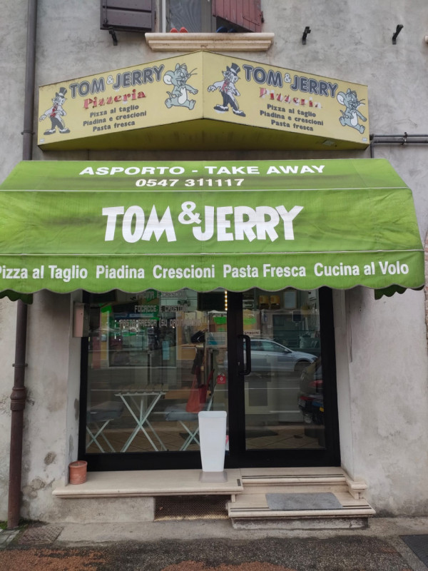 negozio in vendita a Cesena