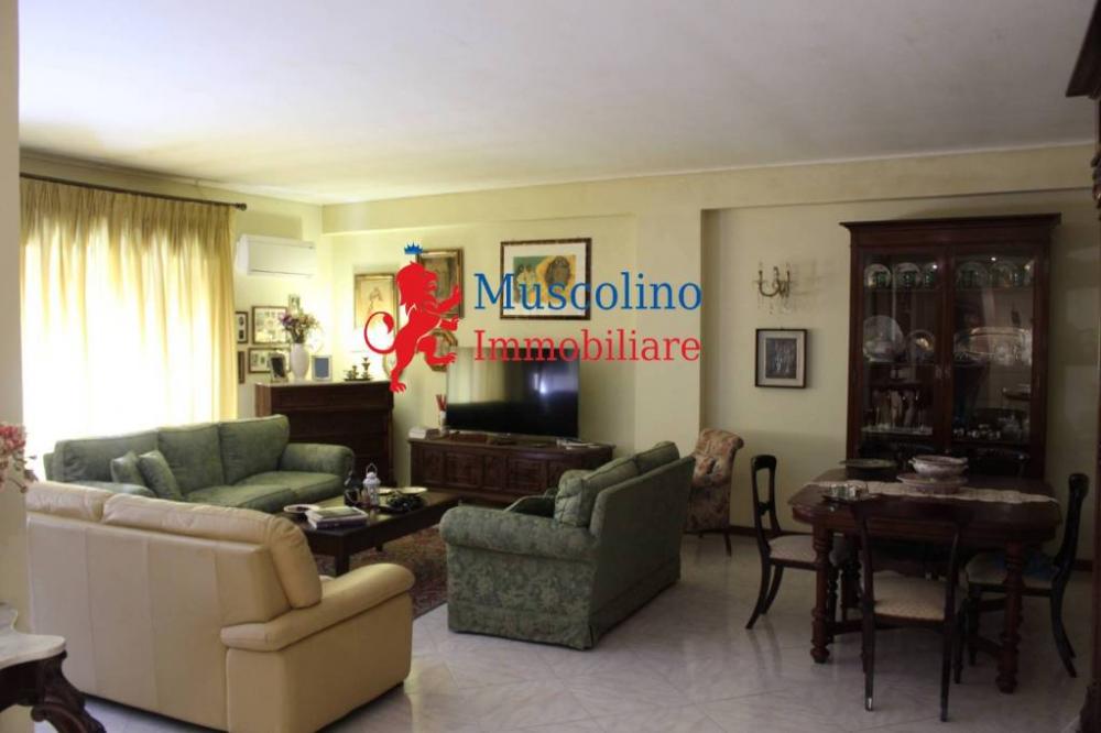 1119d890c204baf0f8c6032b351ce353 - Appartamento plurilocale in vendita a Mazara del Vallo