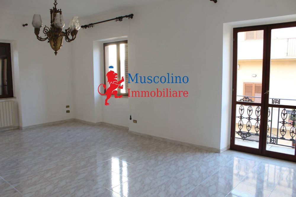 Appartamento quadrilocale in vendita a Mazara del Vallo - Appartamento quadrilocale in vendita a Mazara del Vallo