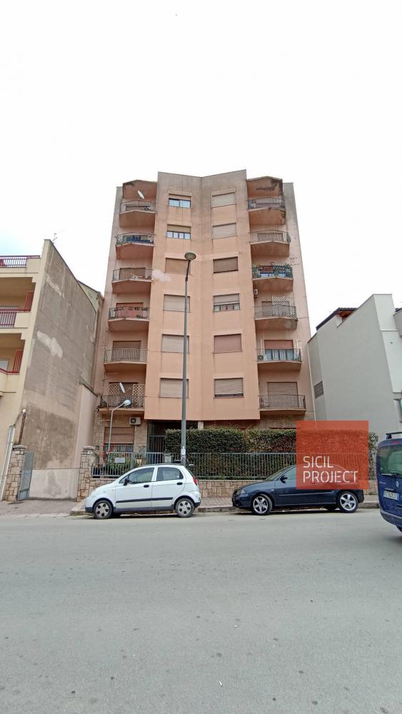 Appartamento plurilocale in vendita a Alcamo - Appartamento plurilocale in vendita a Alcamo