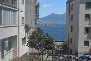 Appartamento plurilocale in vendita a Napoli - Appartamento plurilocale in vendita a Napoli